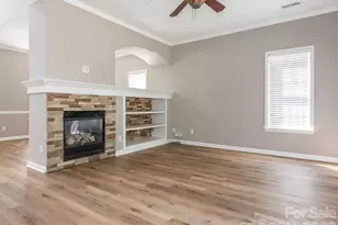 11709 Borchetta Dr, Charlotte, NC 28277 - Photo 3