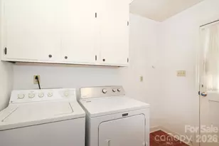 2000 Lawton Bluff Rd, Charlotte, NC 28226 - Photo 13