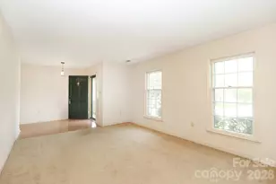 2000 Lawton Bluff Rd, Charlotte, NC 28226 - Photo 3