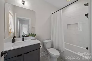 513 Strong Ave, Charlotte, NC 28205 - Photo 9