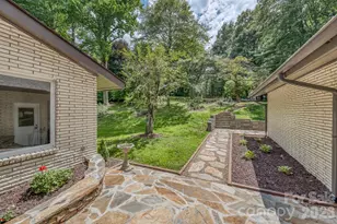 294 Martha Dr, Spruce Pine, NC 28777 - Photo 5