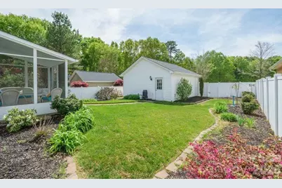 16515 Amberside Road E, Cornelius, NC 28031 - Photo 7