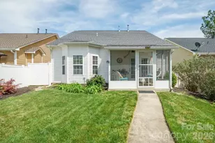 16515 Amberside Rd E, Cornelius, NC 28031 - Photo 3