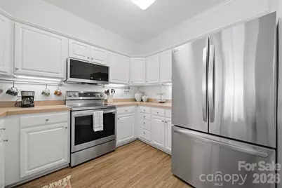 1410 4th Street Drive NW #205, Hickory, NC 28601 - Photo 13