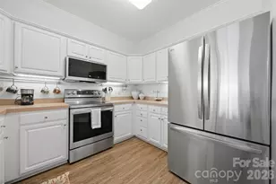 1410 4th St Dr NW, Hickory, NC 28601 - Photo 13