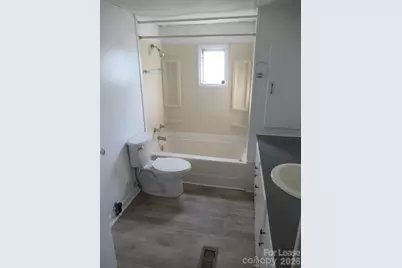 6682 Nc 150 Highway E, Sherrills Ford, NC 28673 - Photo 13