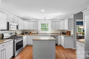 20 Bent Oak Ln, Asheville, NC 28803 - Photo 11