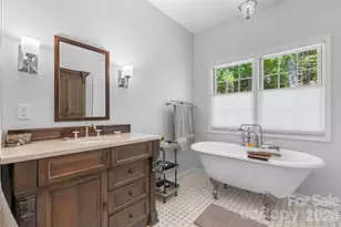 20 Bent Oak Ln, Asheville, NC 28803 - Photo 21