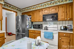 80 Fox Briar Dr, Columbus, NC 28722 - Photo 15