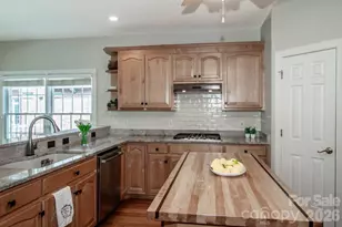 239 Pinnacle Shores Dr, Mooresville, NC 28117 - Photo 15