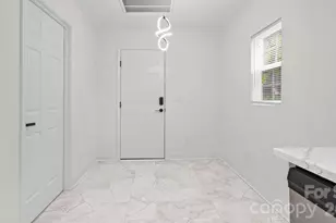 102 W Carolina Ave, Bessemer City, NC 28016 - Photo 13