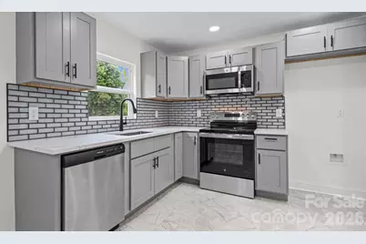 102 W Carolina Avenue, Bessemer City, NC 28016 - Photo 9