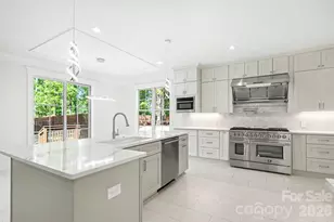 4300 Tangle Dr, Charlotte, NC 28211 - Photo 13