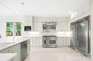 4300 Tangle Dr, Charlotte, NC 28211 - Photo 11