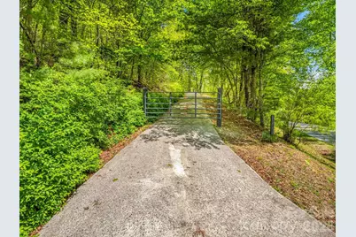 2304 Mountain Page Road, Saluda, NC 28773 - Photo 33