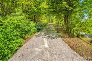 2304 Mountain Page Rd, Saluda, NC 28773 - Photo 33