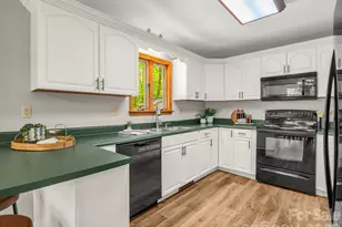 2304 Mountain Page Rd, Saluda, NC 28773 - Photo 13