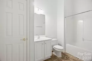 4328 Grassy Dr, Greensboro, NC 27409 - Photo 27