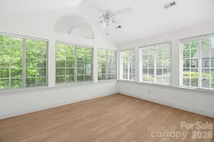 4328 Grassy Dr, Greensboro, NC 27409 - Photo 13