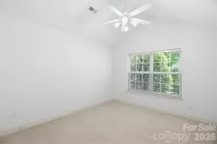 4328 Grassy Dr, Greensboro, NC 27409 - Photo 25