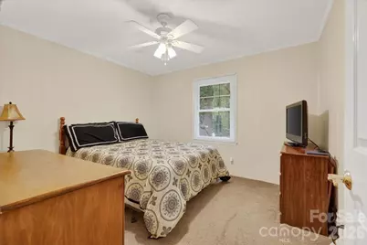 6201 Deliah Lane, Charlotte, NC 28215 - Photo 13