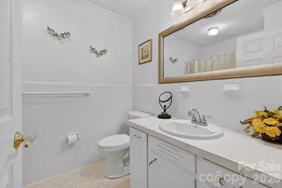 6201 Deliah Lane, Charlotte, NC 28215 - Photo 11
