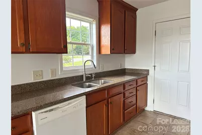 5316 Oaktree Drive, Gastonia, NC 28052 - Photo 9