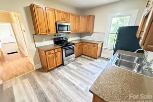 2149 Camp Greene St, Charlotte, NC 28208 - Photo 7