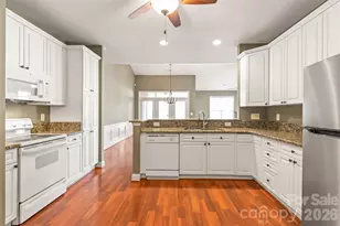 13440 Mint Lake Dr, Matthews, NC 28105 - Photo 21