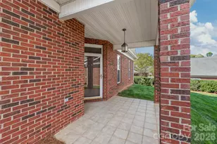 13440 Mint Lake Dr, Matthews, NC 28105 - Photo 3