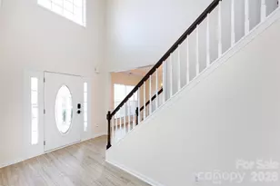 2705 Gosling Terrace Rd, Charlotte, NC 28262 - Photo 5