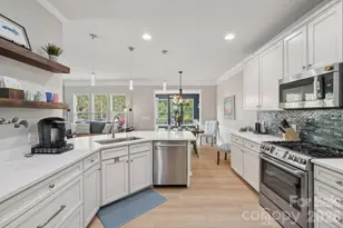 4818 Fonthill Ln, Charlotte, NC 28210 - Photo 3