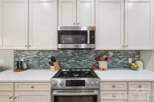 4818 Fonthill Ln, Charlotte, NC 28210 - Photo 7