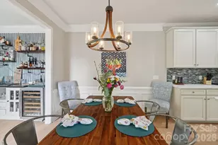 4818 Fonthill Ln, Charlotte, NC 28210 - Photo 5