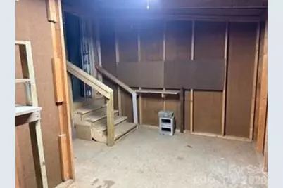 7 N Mitchell Avenue, Bakersville, NC 28705 - Photo 15