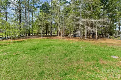 1925 Charles Avenue, Lancaster, SC 29720 - Photo 37