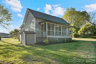 101 Fairview St, Clover, SC 29710 - Photo 25