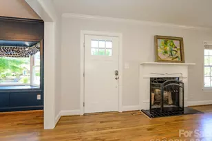 1929 Mecklenburg Ave, Charlotte, NC 28205 - Photo 3