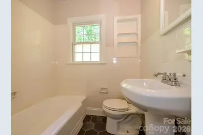 1929 Mecklenburg Avenue, Charlotte, NC 28205 - Photo 29