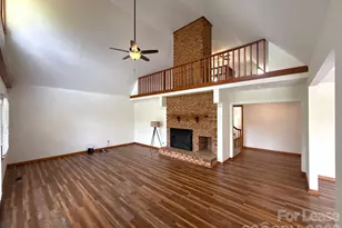 110 Aqua Dr, Mooresville, NC 28117 - Photo 3