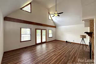 110 Aqua Dr, Mooresville, NC 28117 - Photo 5