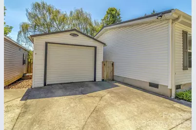 233 Fourth Street, Waynesville, NC 28786 - Photo 5