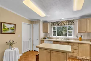 233 4th St, Waynesville, NC 28786 - Photo 15