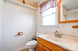703 Dellinger Rd, Shelby, NC 28152 - Photo 15