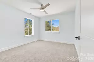 180 Moody Ave, Candler, NC 28715 - Photo 31