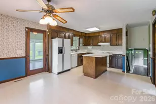 161 Springdale Ln, Cowpens, SC 29330 - Photo 13