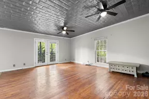 1604 4th St NE, Hickory, NC 28601 - Photo 9