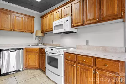 1604 4th Street NE, Hickory, NC 28601 - Photo 11