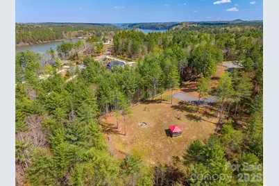 3175 Peninsula Pointe Drive NW, Valdese, NC 28690 - Photo 9