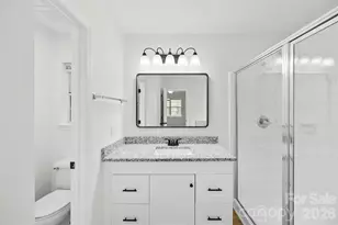 8413 Woodford Bridge Dr, Charlotte, NC 28216 - Photo 25